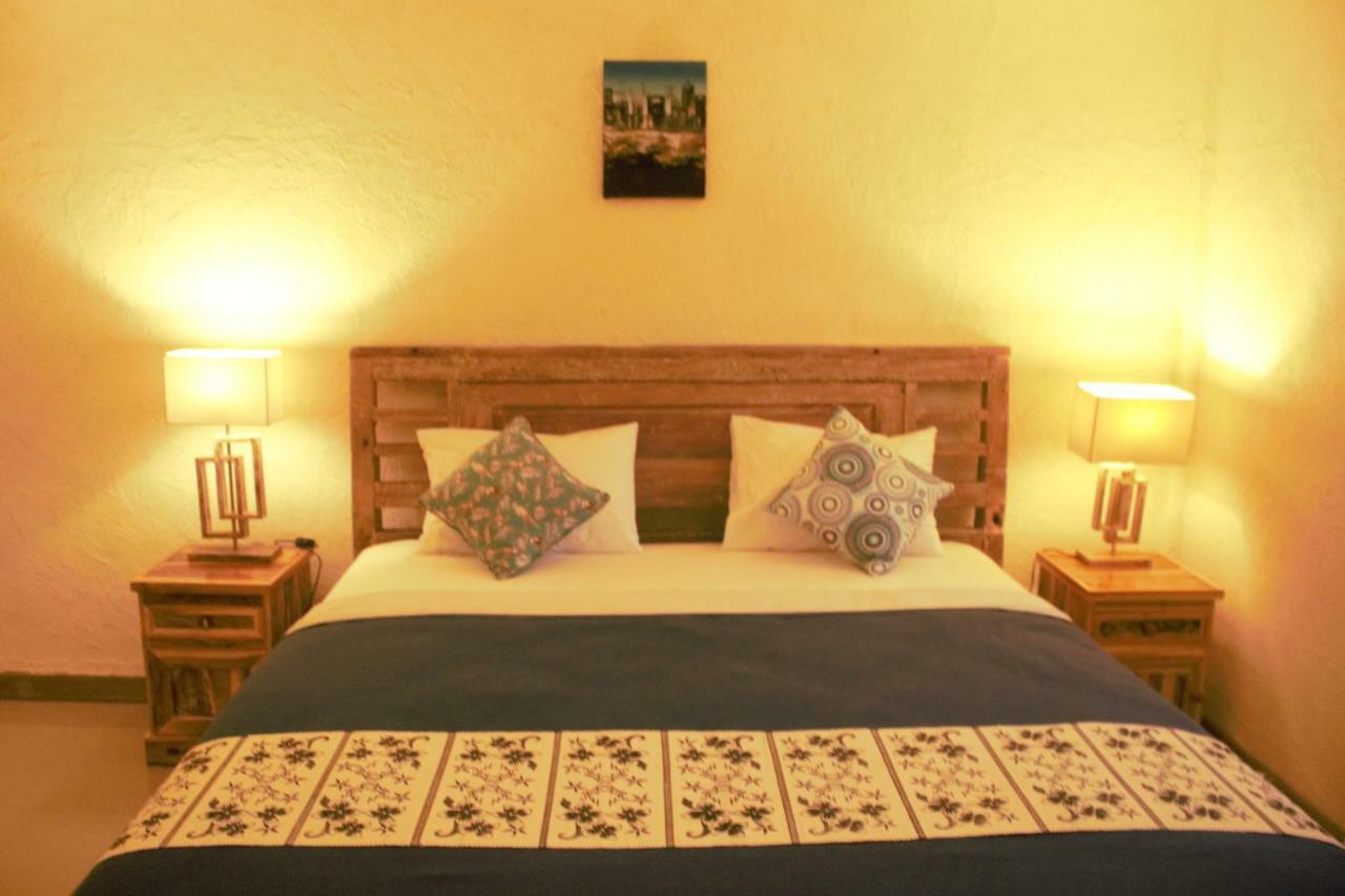 Adore Guesthouse Amed Екстериор снимка